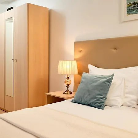 Gæstehus Lanterna 4*