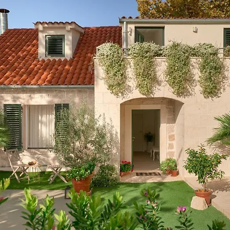 Lanterna Maison d'hôtes 4*