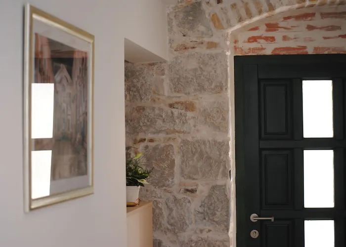 Lanterna Πανσιόν